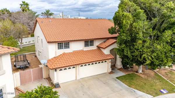 $700,000 | 5702 West Windrose Drive, Glendale, AZ 85304