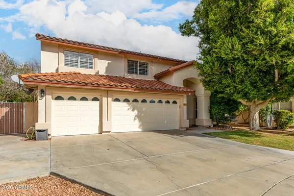 $700,000 | 5702 West Windrose Drive, Glendale, AZ 85304
