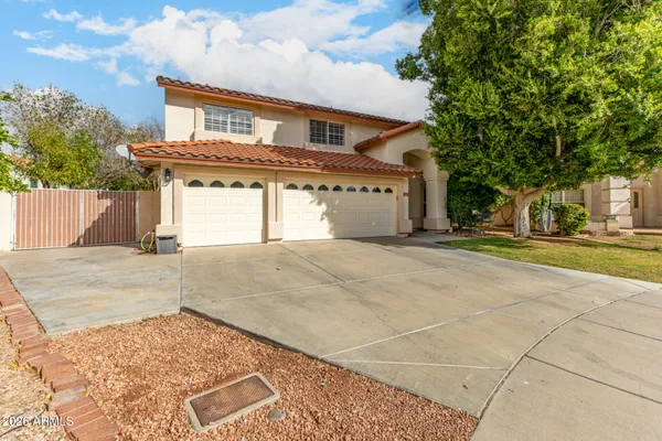 $700,000 | 5702 West Windrose Drive, Glendale, AZ 85304