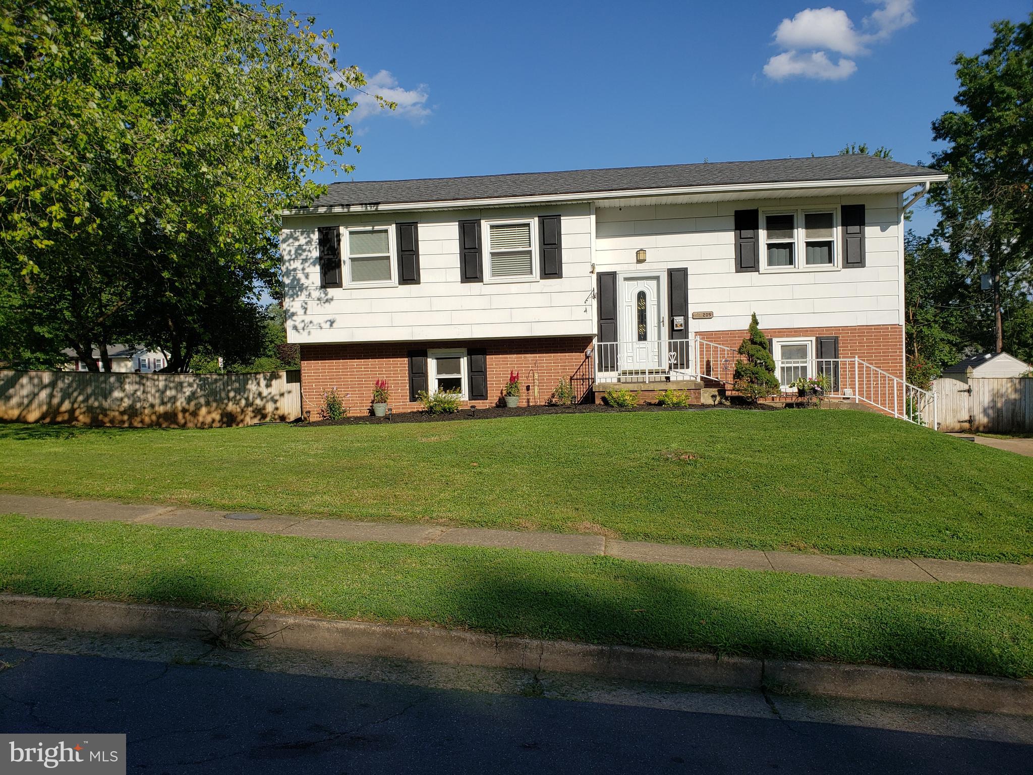 205 Fitzhugh Road Joppa, MD 21085 - Photo 2 of 53