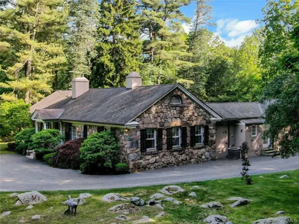$1,650,000 | 55 Mountain Farm Road, Tuxedo Park, NY 10987