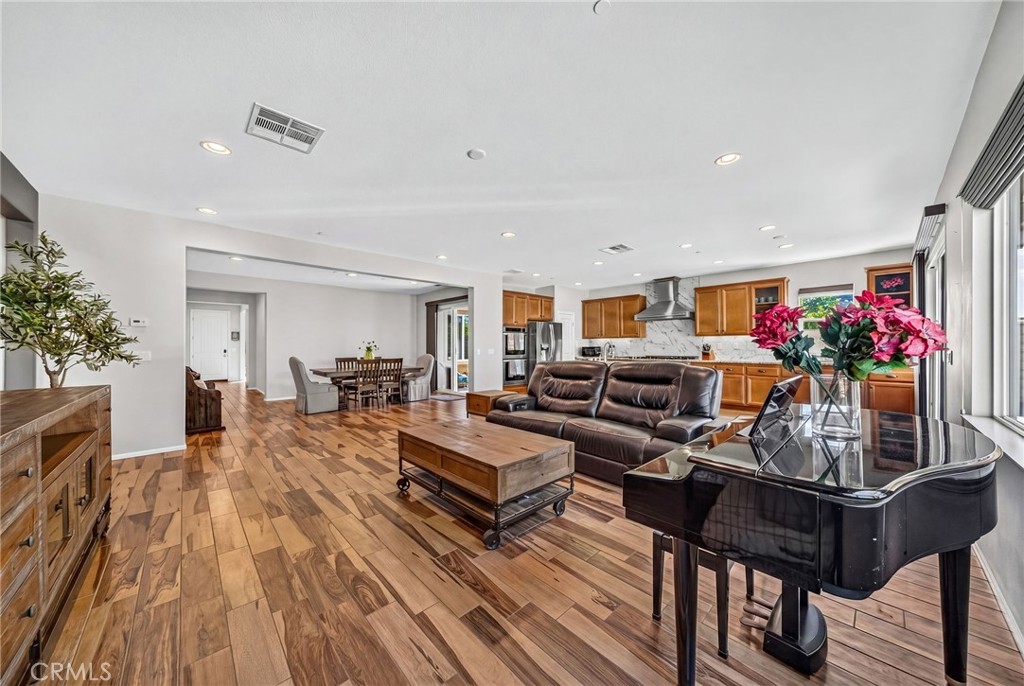 28344 Fox Ridge Cove Menifee, CA 92585 - Photo 15 of 64