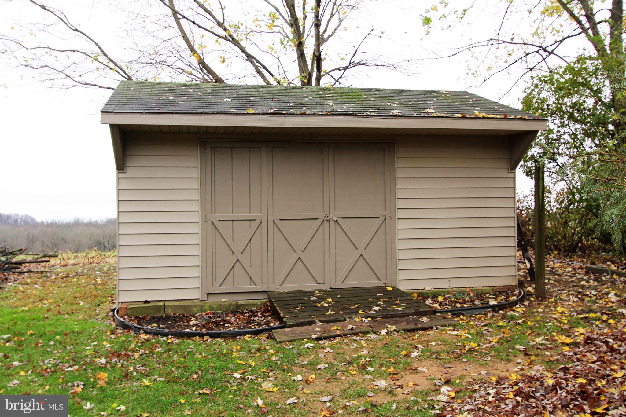 189 Mathias Road Littlestown, PA 17340 - Photo 15 of 82 Storage Shed