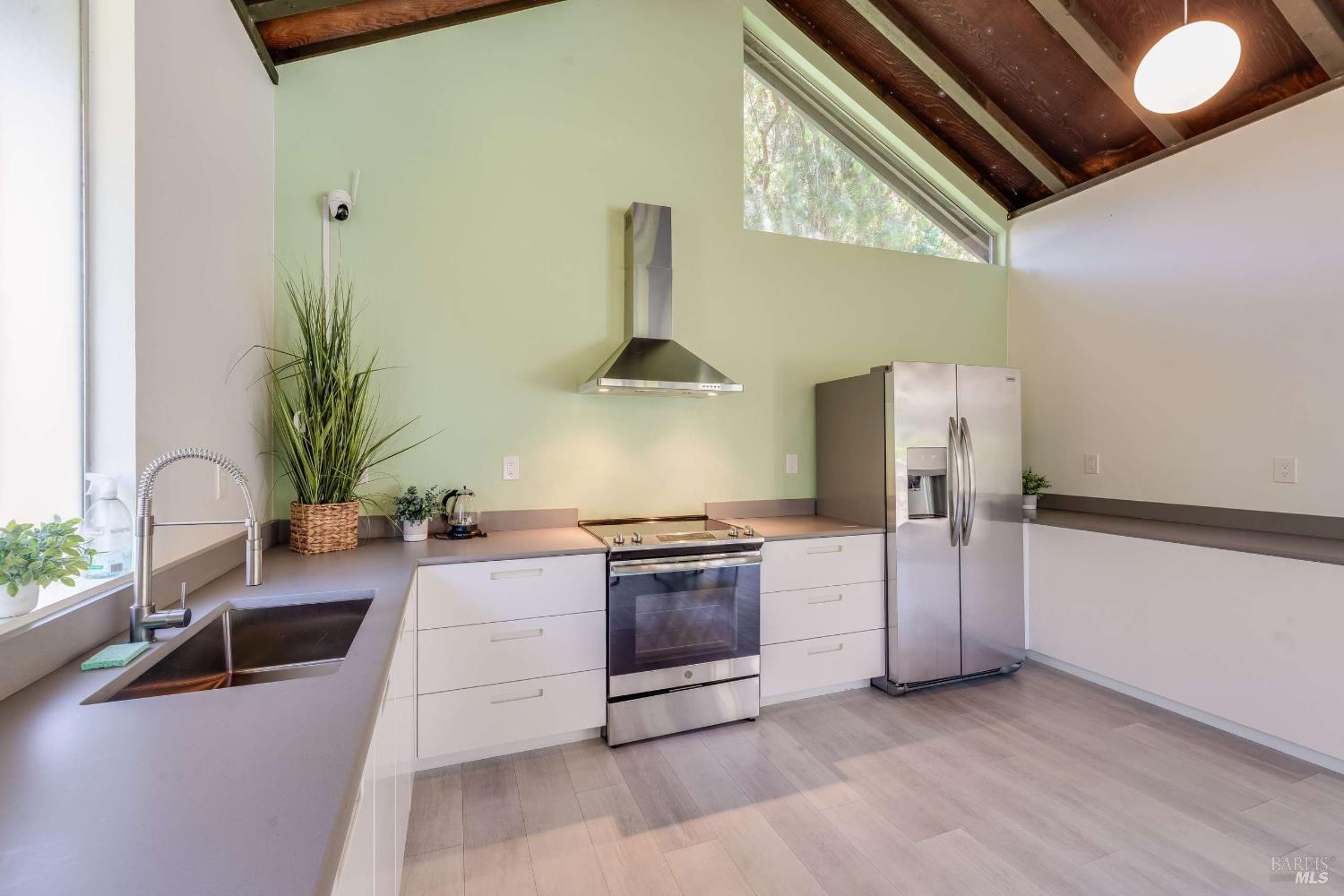 22 Anchorage Road Sausalito, CA 94965 - Photo 21 of 28