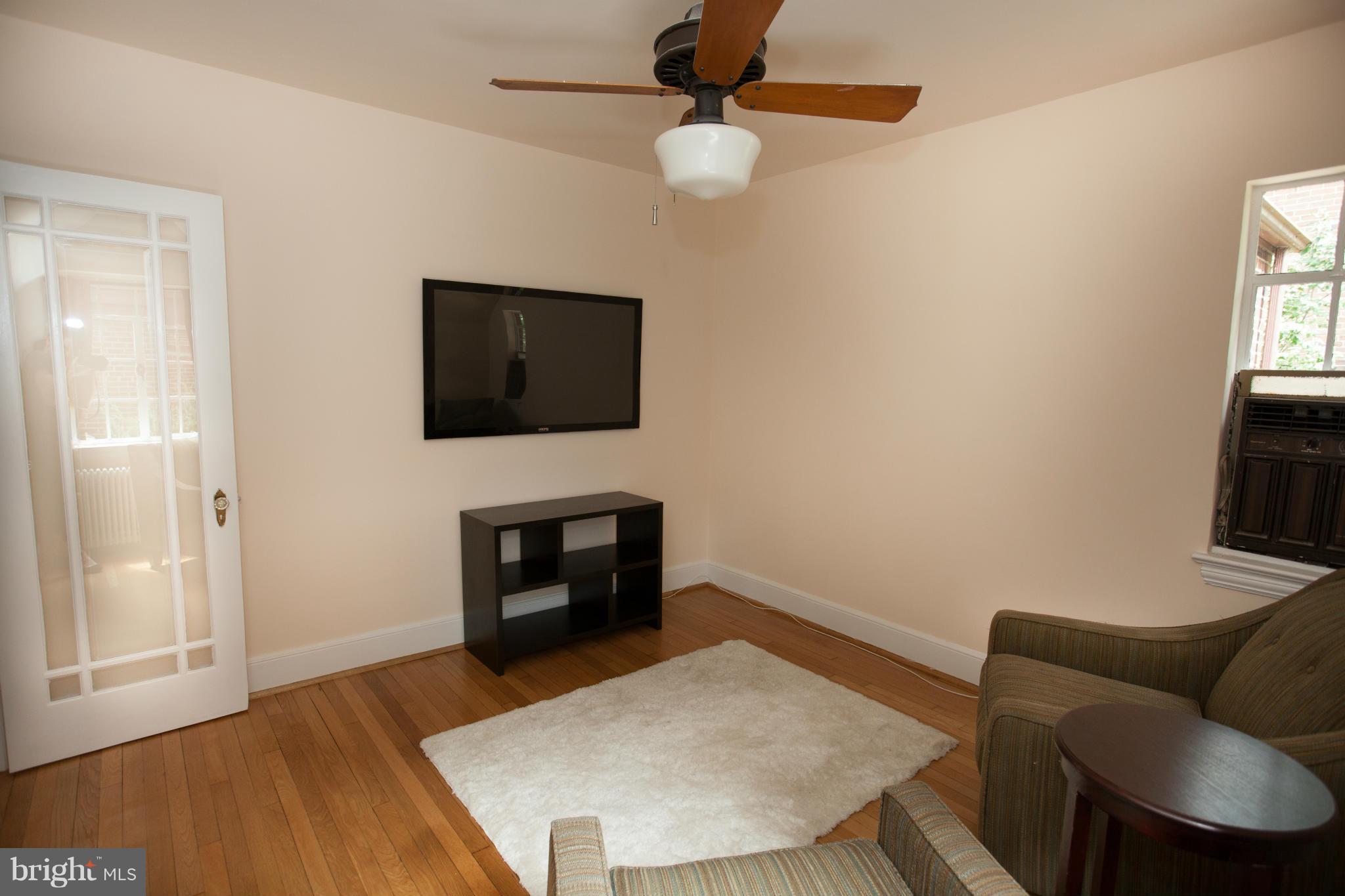 6 Parkside Road Silver Spring, MD 20910 - Photo 22 of 30 Bedroom