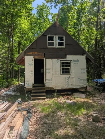 $44,900 | 127 Round Hill Road, Chester, MA 01011