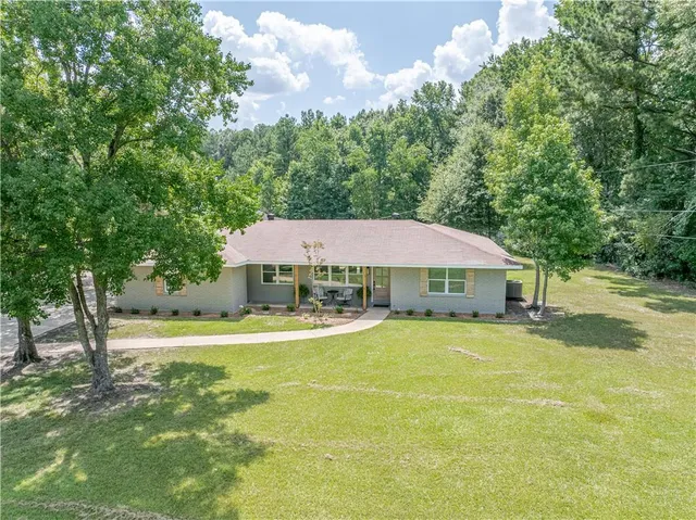$275,000 | 97 Libuse Cutoff Road, Pineville, LA 71360