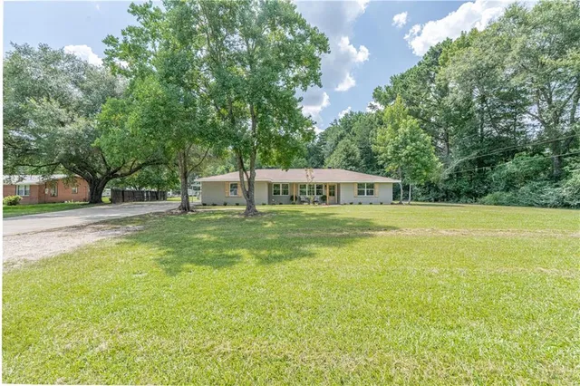 $275,000 | 97 Libuse Cutoff Road, Pineville, LA 71360