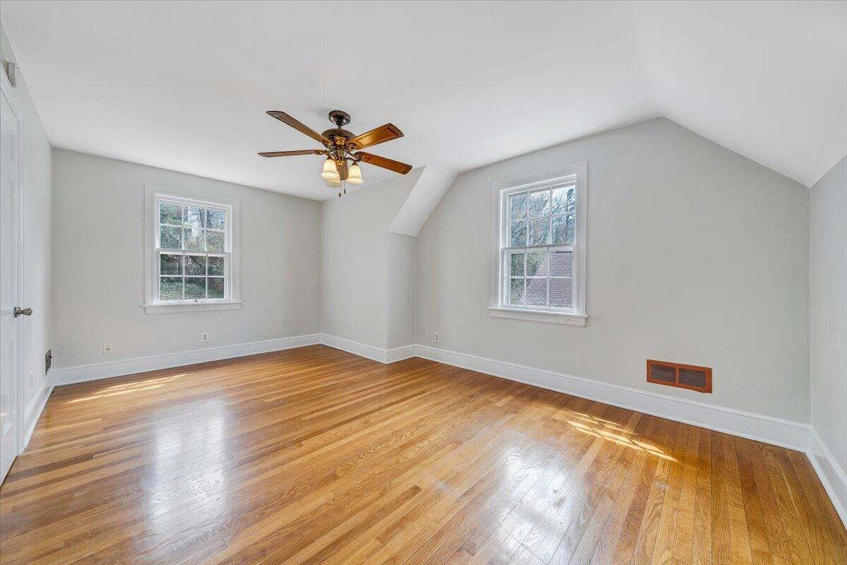 2522 Livingston Road Southwest Roanoke, VA 24015 - Photo 16 of 28 18-MIB06633