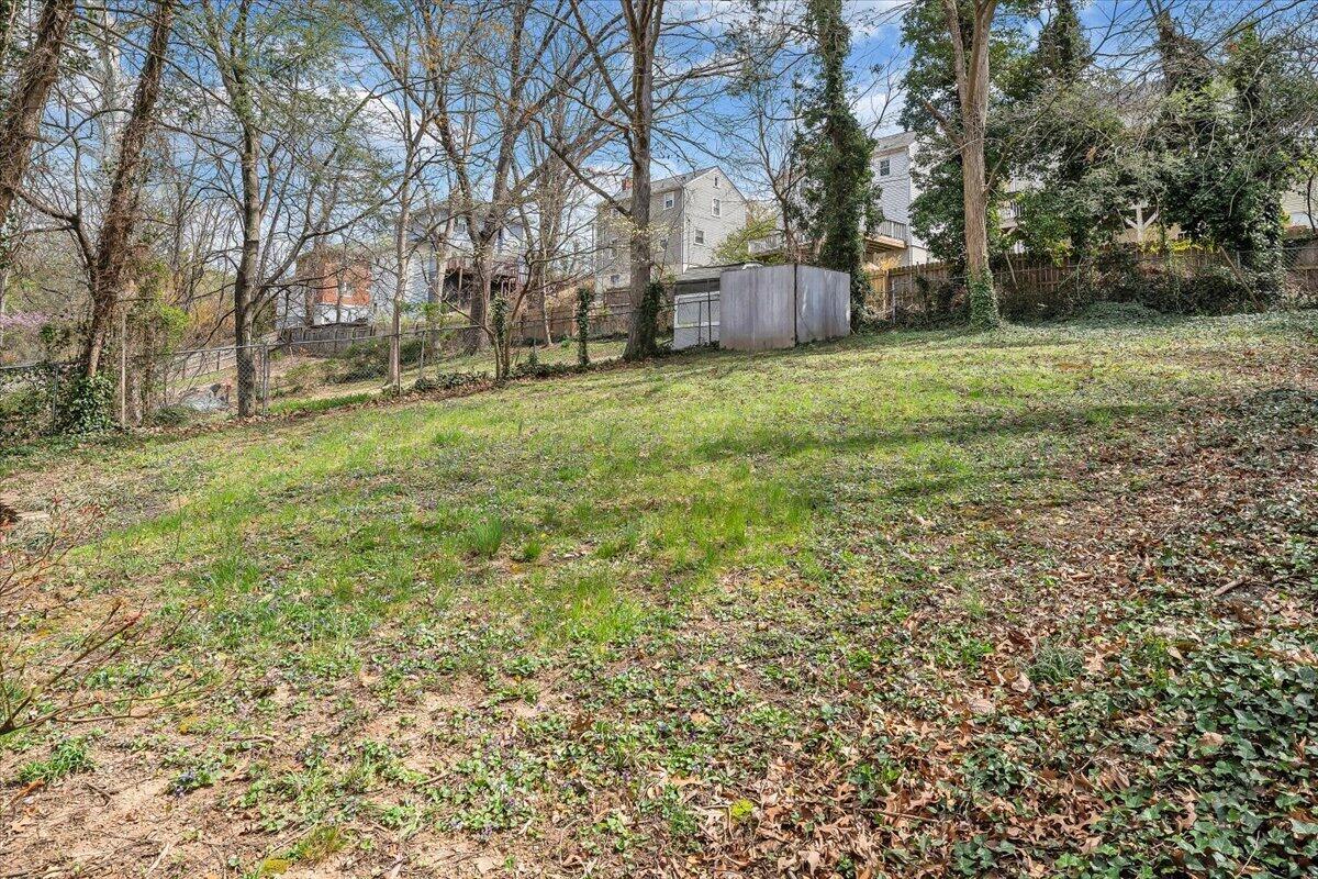 2522 Livingston Road Southwest Roanoke, VA 24015 - Photo 22 of 28 24-MIB06679