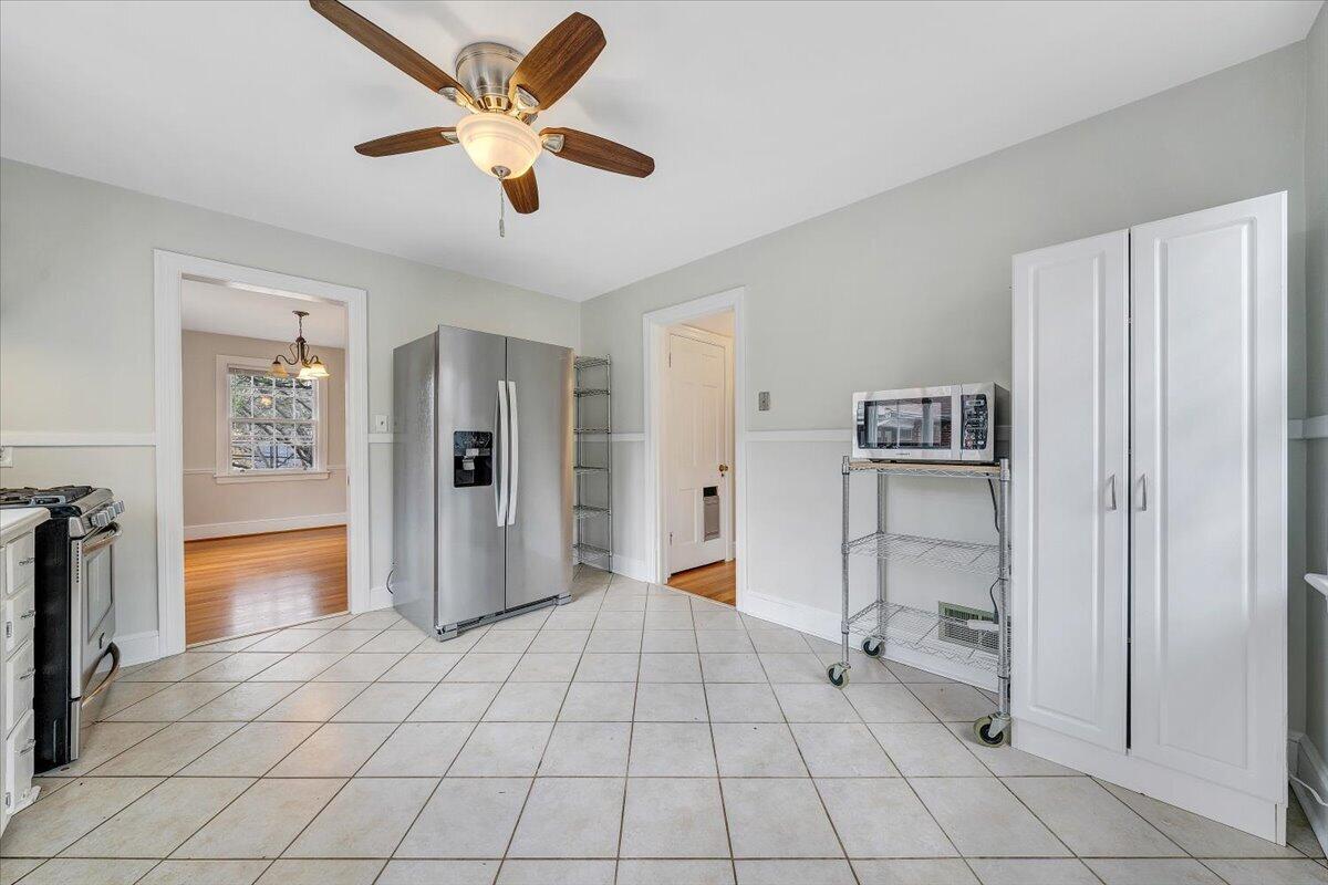 2522 Livingston Road Southwest Roanoke, VA 24015 - Photo 6 of 28 09-MIB06606