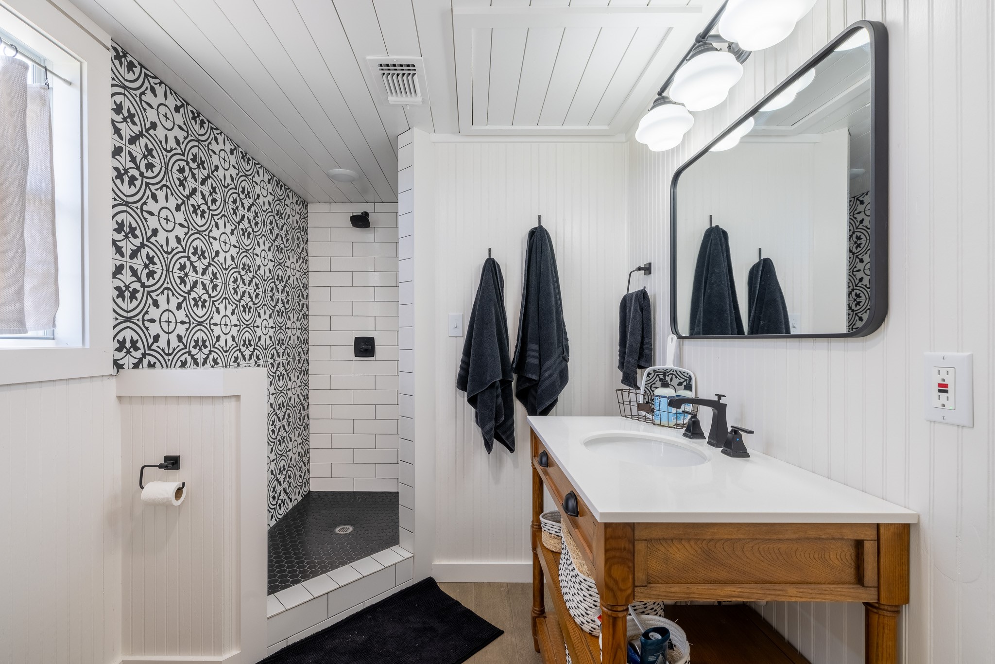 0 Goehring Road Ledbetter, TX 78946 - Photo 10 of 27 a bathroom with a sink and a mirror