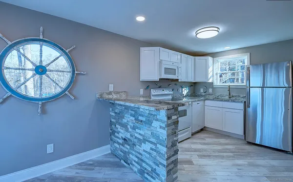 $2,900 | 20 Seminole Trail, East Hampton, CT 06424