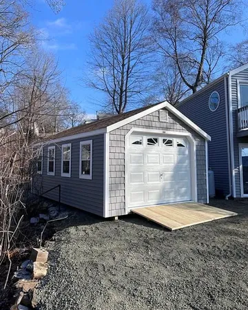 $2,900 | 20 Seminole Trail, East Hampton, CT 06424