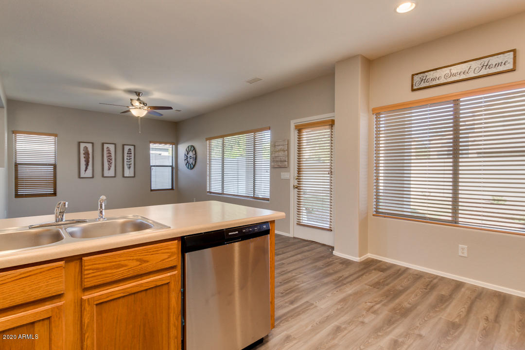4029 East Ironhorse Road Gilbert, AZ 85297 - Photo 4 of 45 16-Ironhorse
