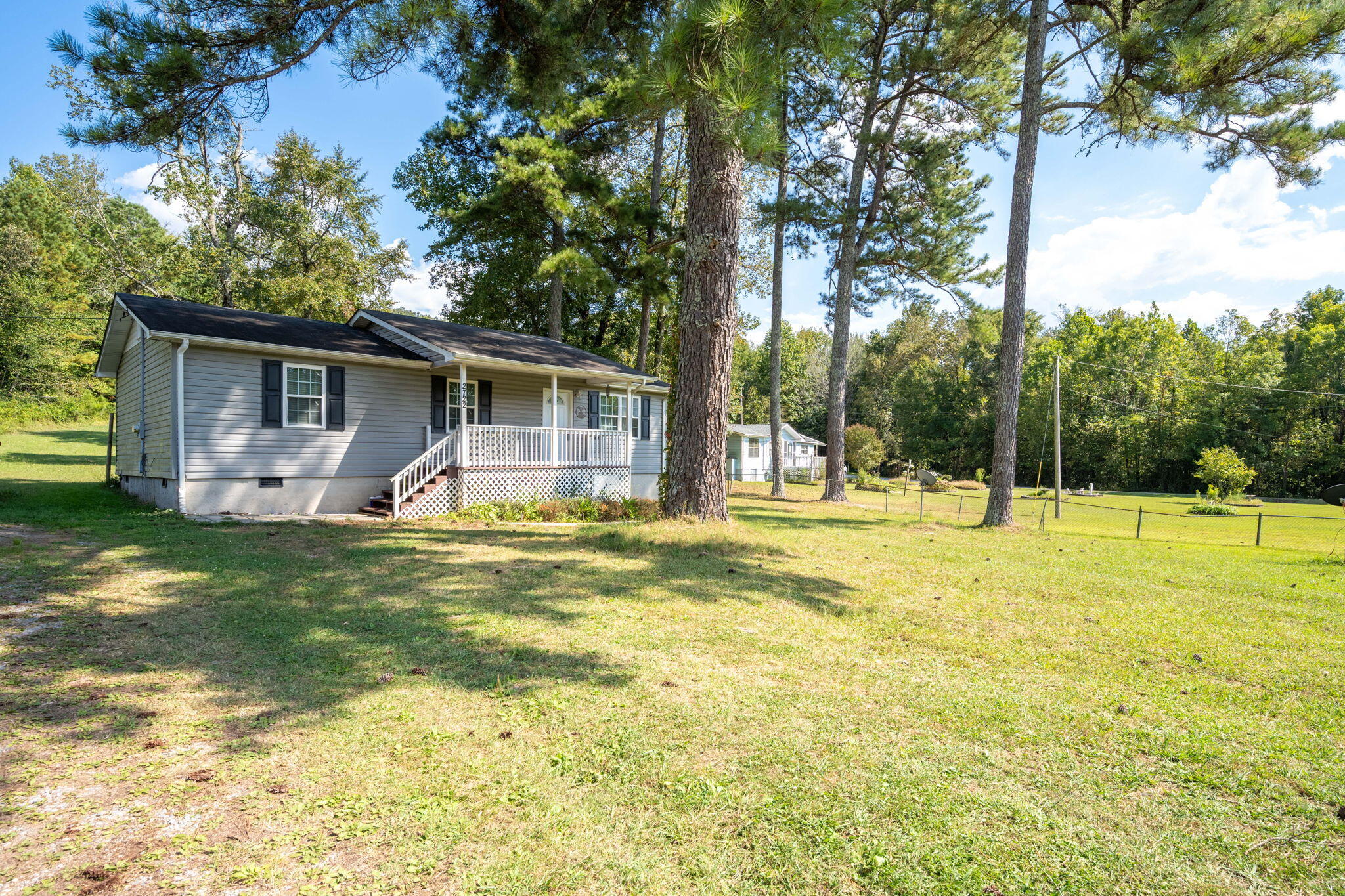 2722 Waring Road Northwest Dalton, GA 30721 - Photo 2 of 17 4-web-or-mls-DSC_6986