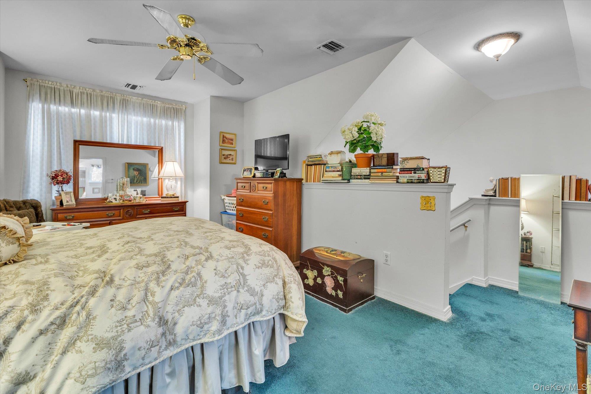 702 Pebble Beach Path Riverhead, NY 11901 - Photo 11 of 17