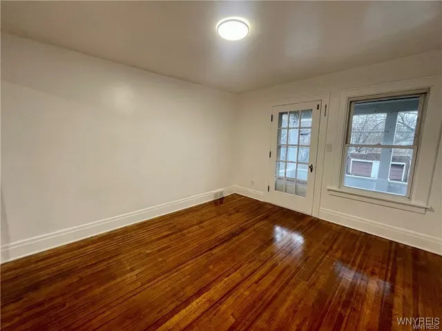 $1,100 | 434 23rd Street, Niagara Falls, NY 14303