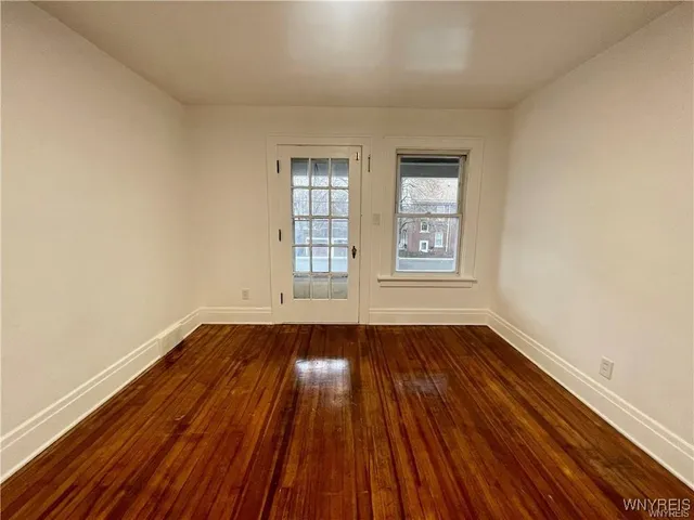 $1,100 | 434 23rd Street, Niagara Falls, NY 14303