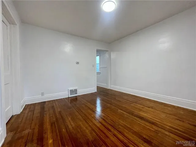 $1,100 | 434 23rd Street, Niagara Falls, NY 14303