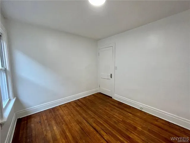 $1,100 | 434 23rd Street, Niagara Falls, NY 14303