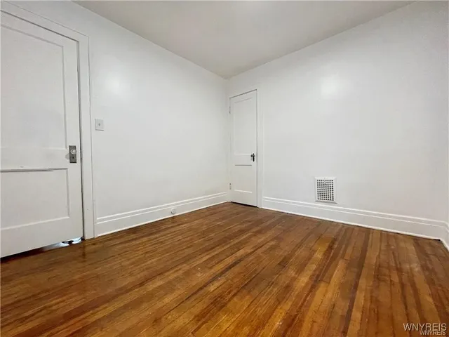 $1,100 | 434 23rd Street, Niagara Falls, NY 14303