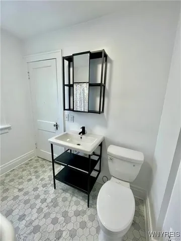 $1,100 | 434 23rd Street, Niagara Falls, NY 14303