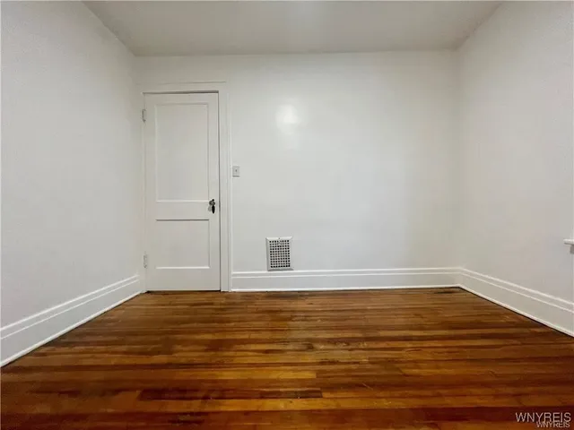 $1,100 | 434 23rd Street, Niagara Falls, NY 14303