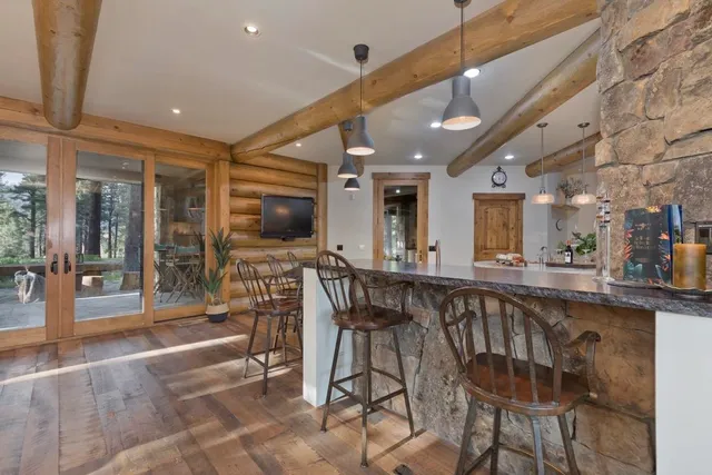 $3,850,000 | 1 Evening Star Drive, Unit 1, Mammoth Lakes, CA 93546