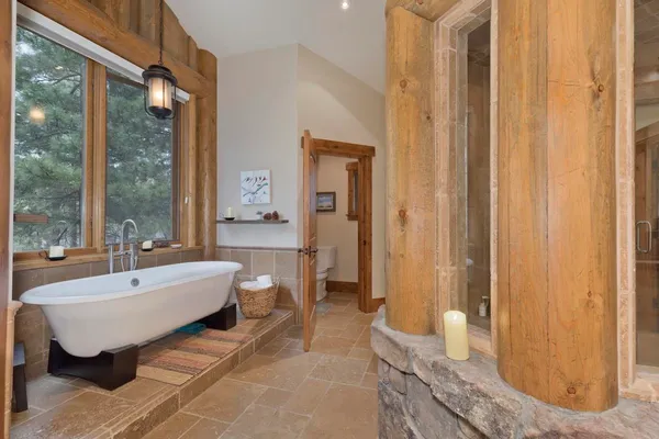 $3,750,000 | 1 Evening Star Drive, Mammoth Lakes, CA 93546