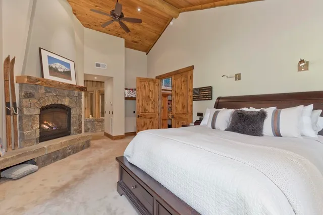 $3,850,000 | 1 Evening Star Drive, Unit 1, Mammoth Lakes, CA 93546