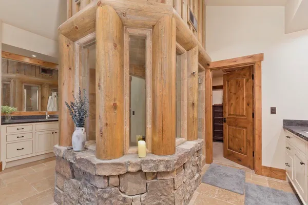 $3,750,000 | 1 Evening Star Drive, Mammoth Lakes, CA 93546