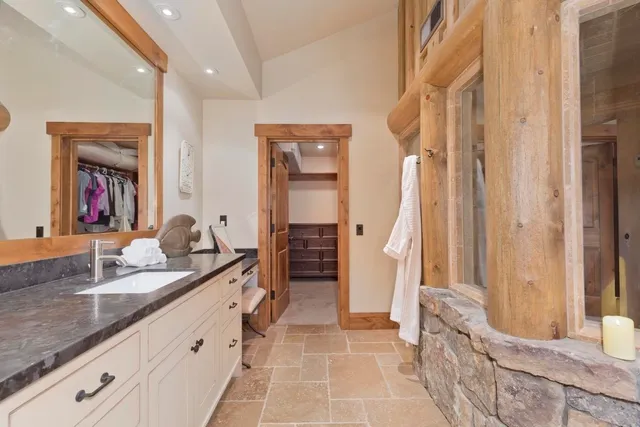 $3,850,000 | 1 Evening Star Drive, Unit 1, Mammoth Lakes, CA 93546