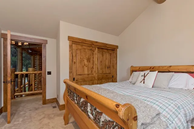 $3,850,000 | 1 Evening Star Drive, Unit 1, Mammoth Lakes, CA 93546