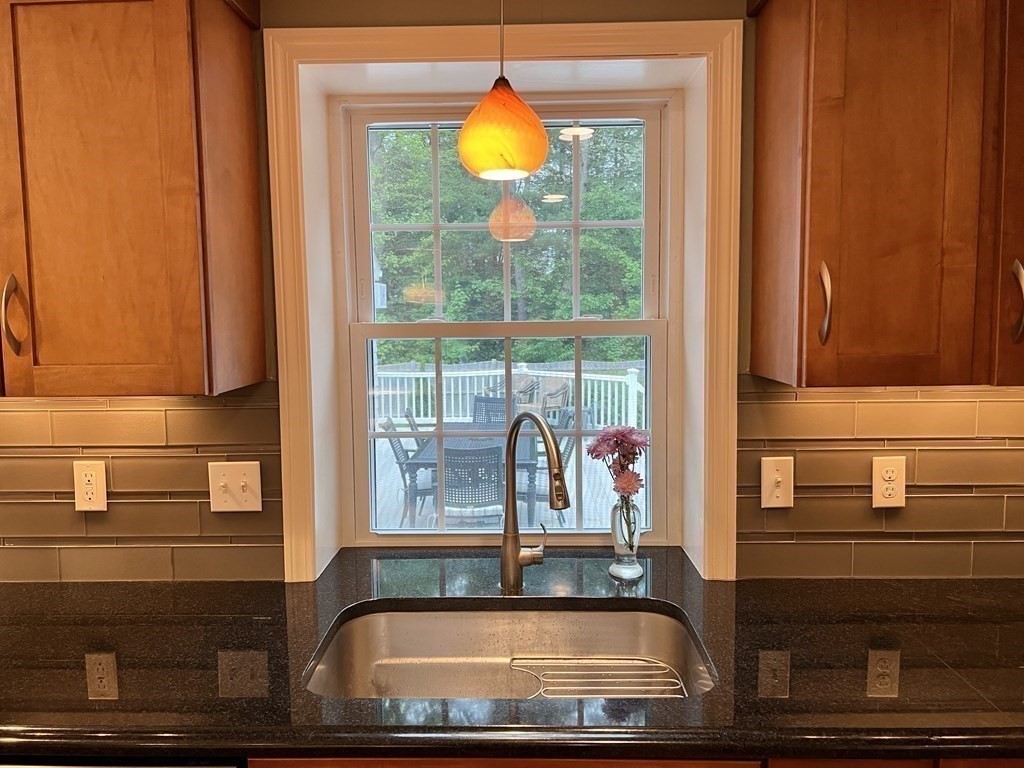 9 Ledgetree Road Medfield, MA 02052 - Photo 11 of 32 Gallery Image 11