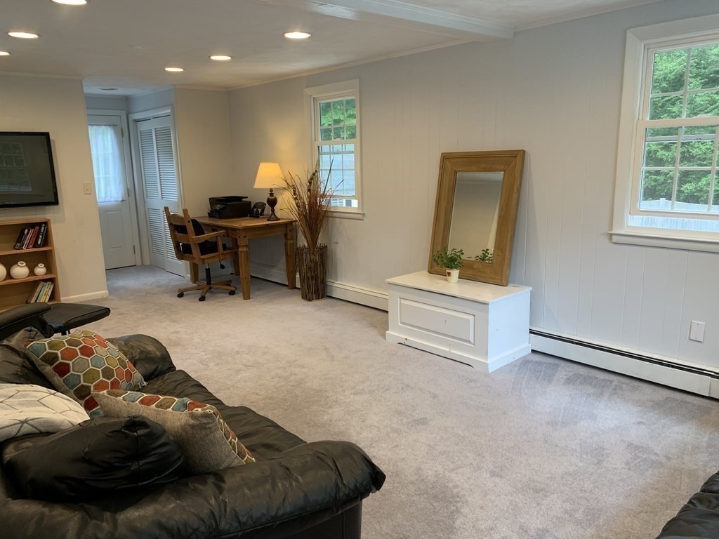 9 Ledgetree Road Medfield, MA 02052 - Photo 21 of 32 Gallery Image 21