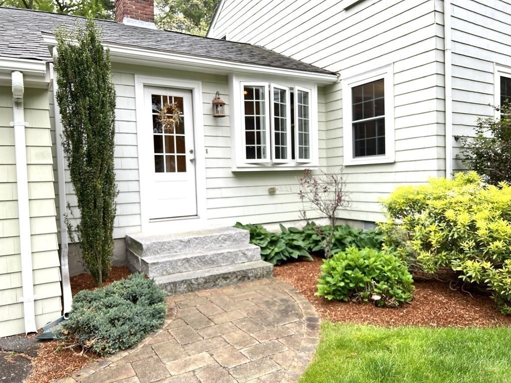9 Ledgetree Road Medfield, MA 02052 - Photo 30 of 32 Gallery Image 30