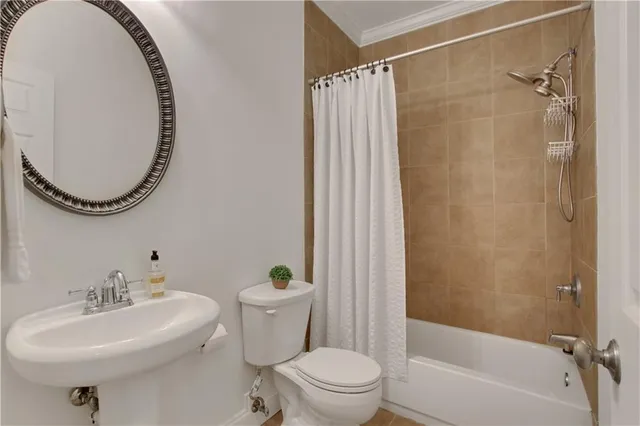 $675,000 | 1306 Village Terrace Court, Dunwoody, GA 30338