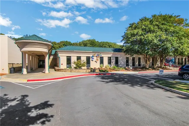 $675,000 | 1306 Village Terrace Court, Dunwoody, GA 30338