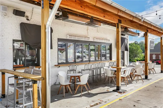 $675,000 | 1306 Village Terrace Court, Dunwoody, GA 30338