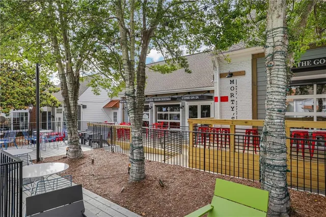 $675,000 | 1306 Village Terrace Court, Dunwoody, GA 30338