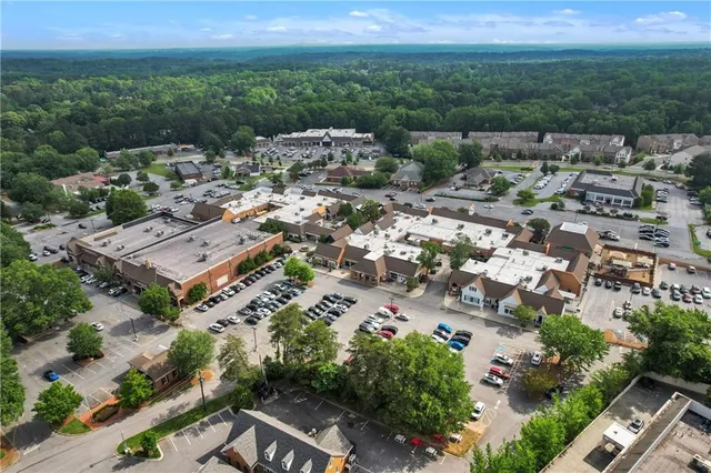 $675,000 | 1306 Village Terrace Court, Dunwoody, GA 30338