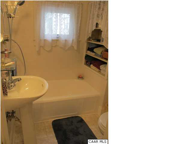 1009 Birdwood Road Charlottesville, VA 22903 - Photo 18 of 25 Hall Bathroom