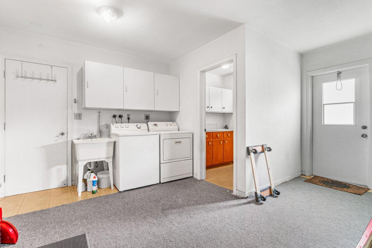 1350 Southwest 13th Place Boca Raton, FL 33486 - Photo 20 of 26 a view of a kitchen with appliances and cabinets