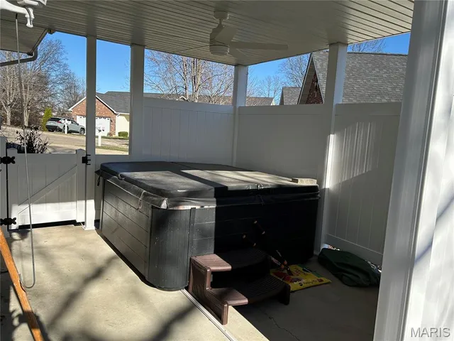 $325,000 | 1308 Lilac Lane, Washington, MO 63090