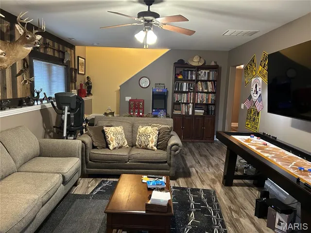 $325,000 | 1308 Lilac Lane, Washington, MO 63090