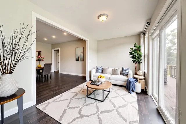 $999,999 | 3907 Nannyberry Street, Naperville, IL 60564