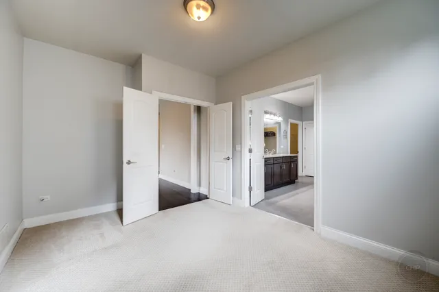 $999,999 | 3907 Nannyberry Street, Naperville, IL 60564