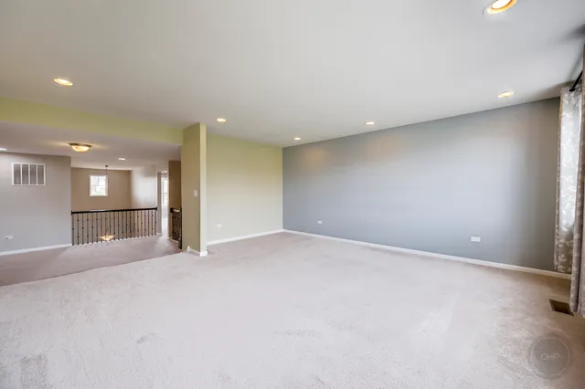 $999,999 | 3907 Nannyberry Street, Naperville, IL 60564