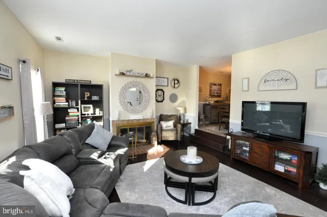 $439,900 | 19 Blackhawk Court, Medford, NJ 08055